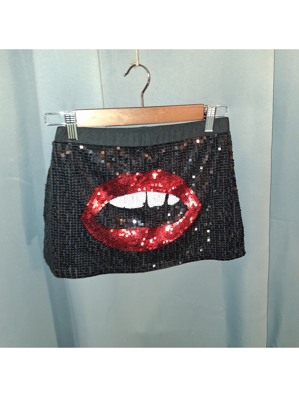 anna-kaci Sequin Mini Skirt with Lip Design